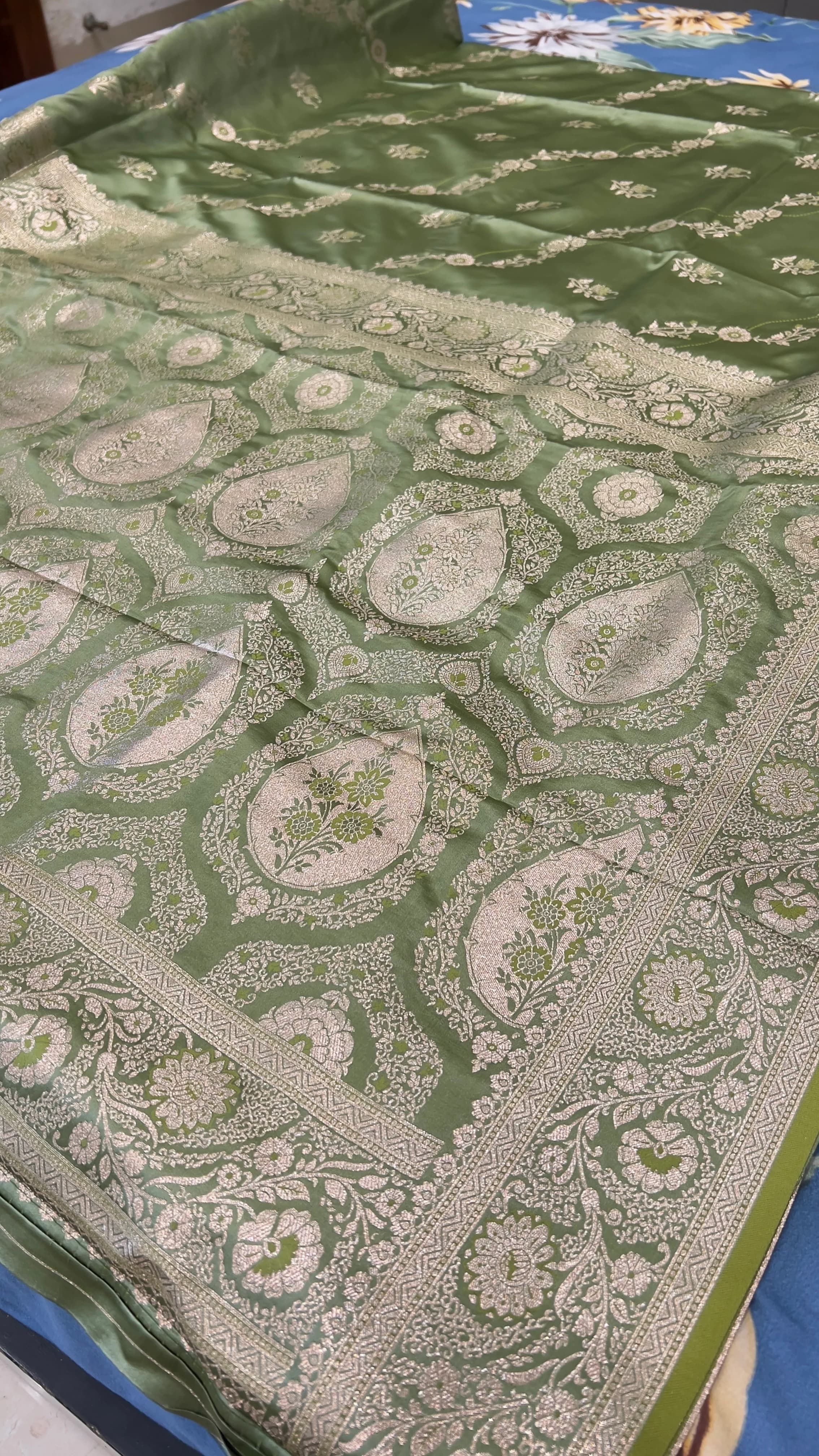 Banarasi Mashru Silk · pallu detail